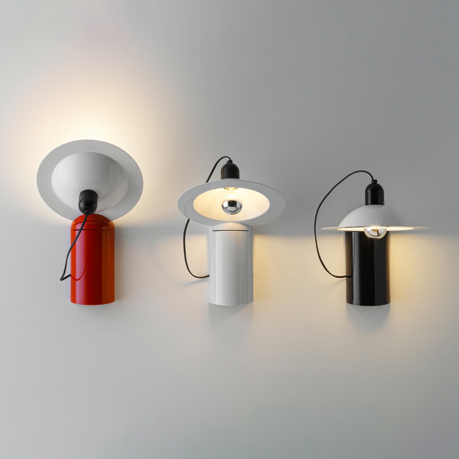 Stilnovo Lampiatta LED wall/table lamp, red