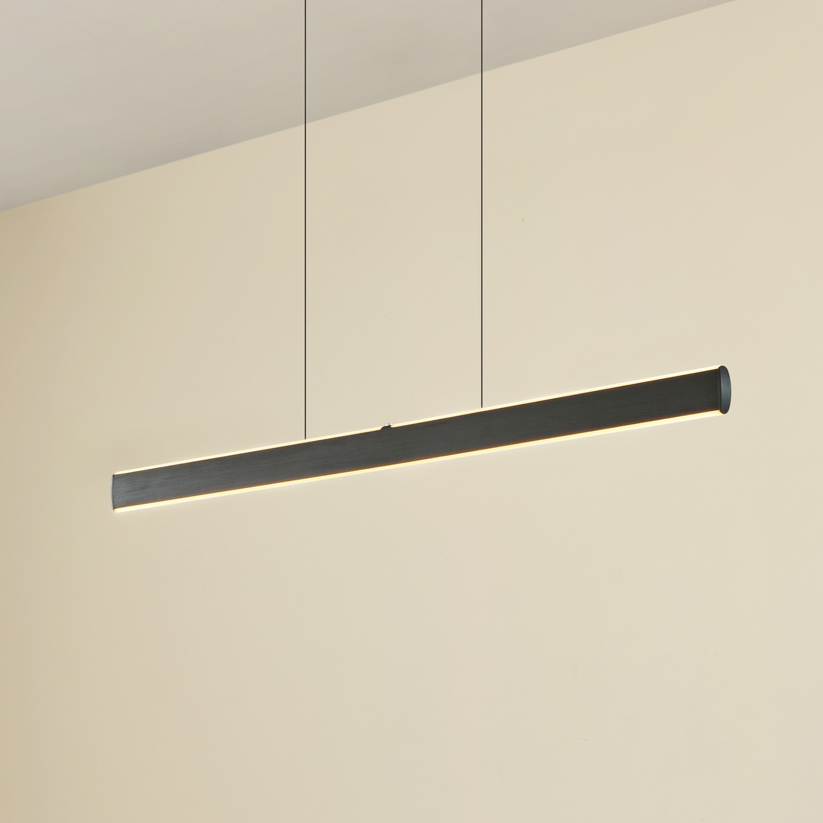 Lucande LED-hänglampa Arvon, svart, 116 cm, dimbar, CCT