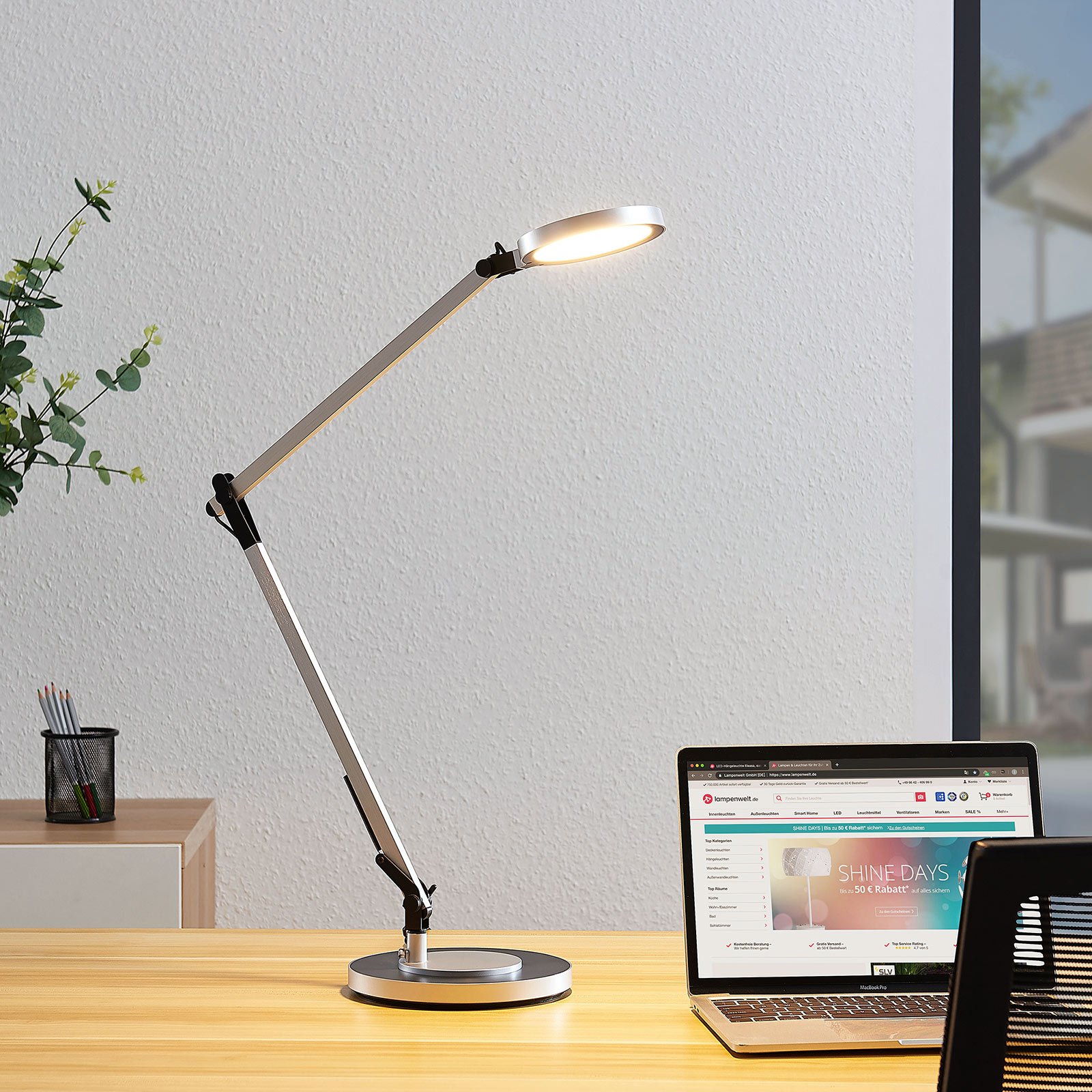 Lampe de bureau LED Rilana dimmable, argenté