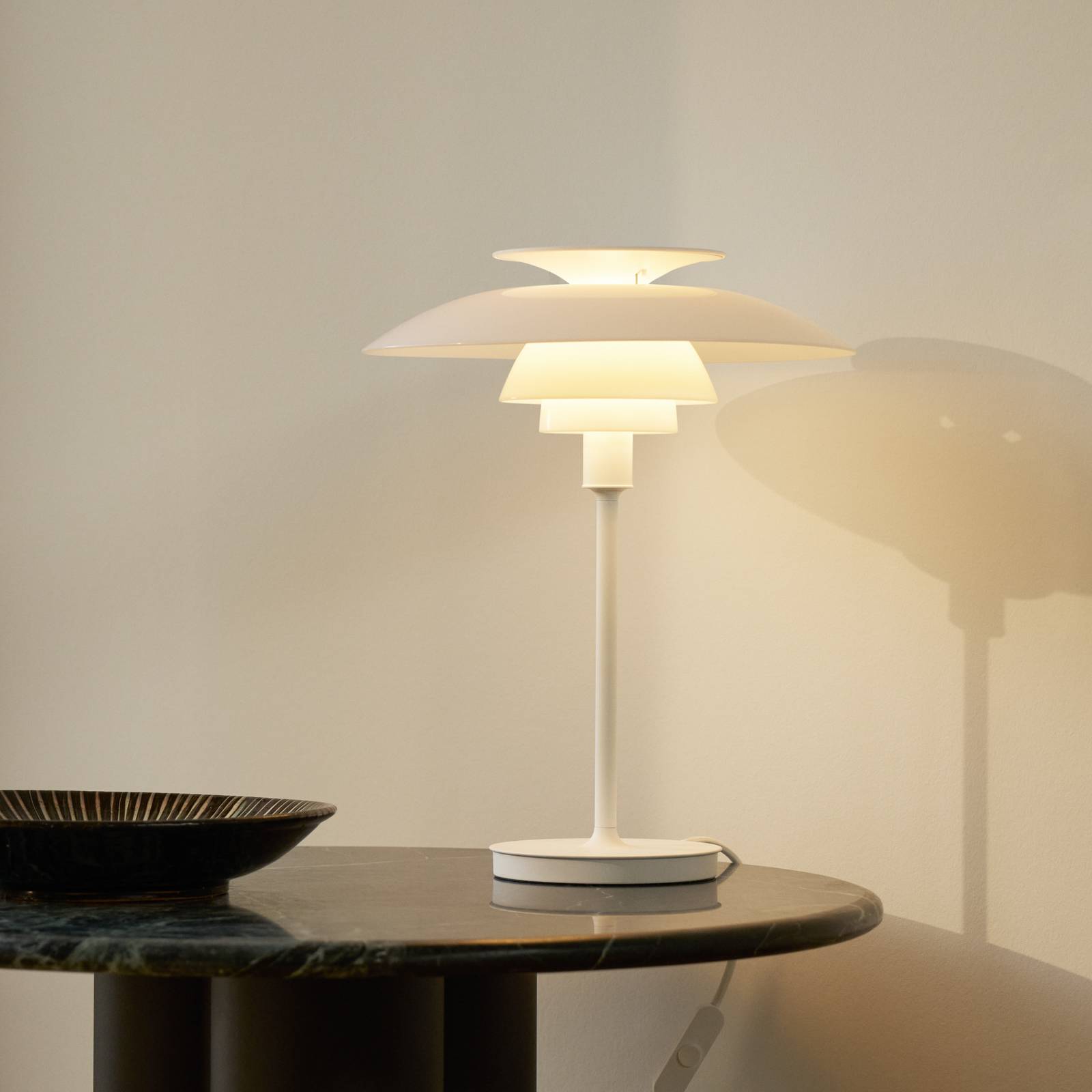 Louis Poulsen Tischleuchte PH80, opalweiß, Höhe 40 cm, E14 günstig online kaufen