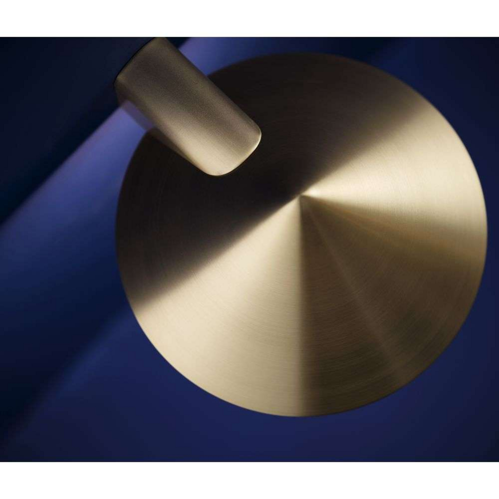 Grasp Candeeiro de Parede Solid Brass - Frandsen