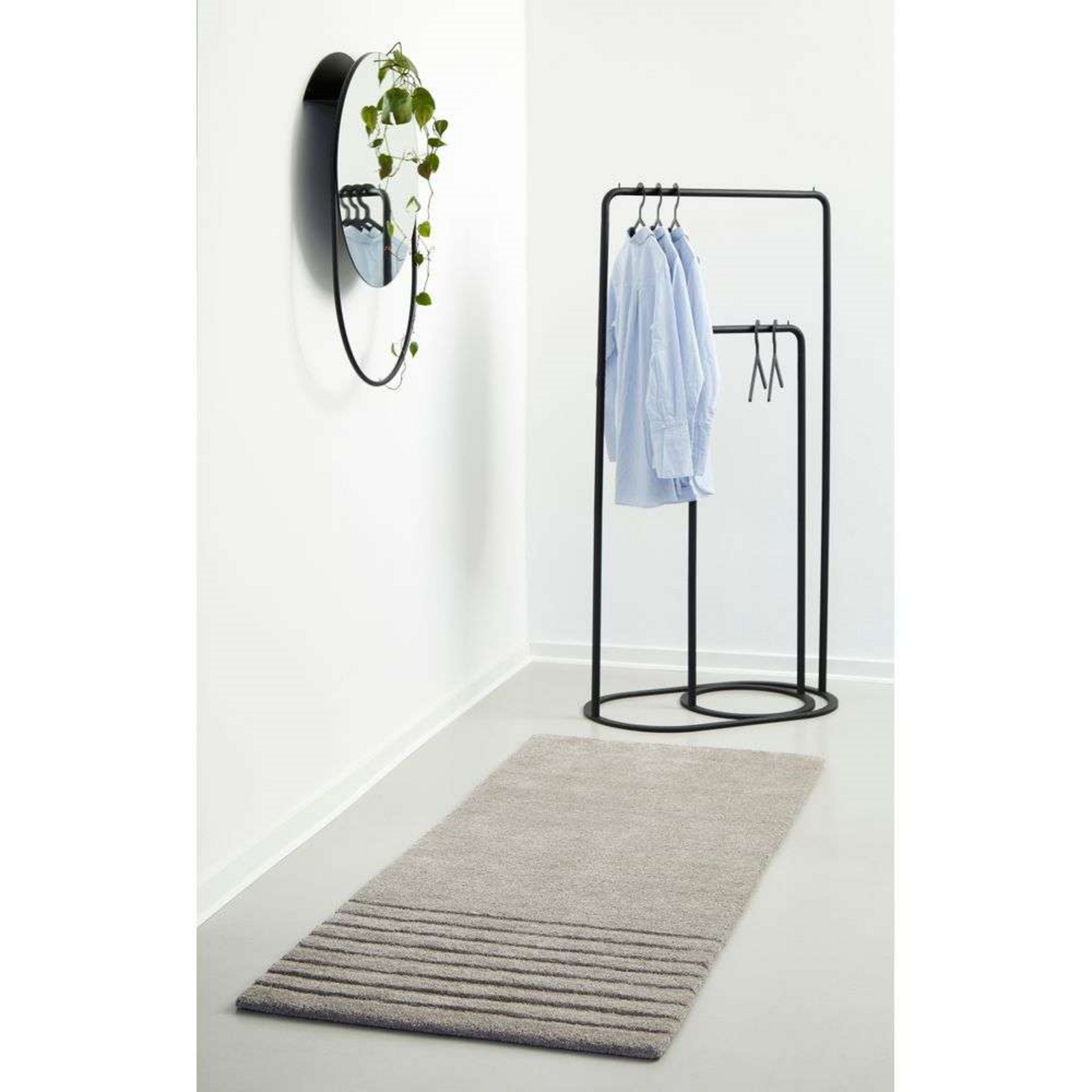 O&O Clothes Rack Large Black - Woud