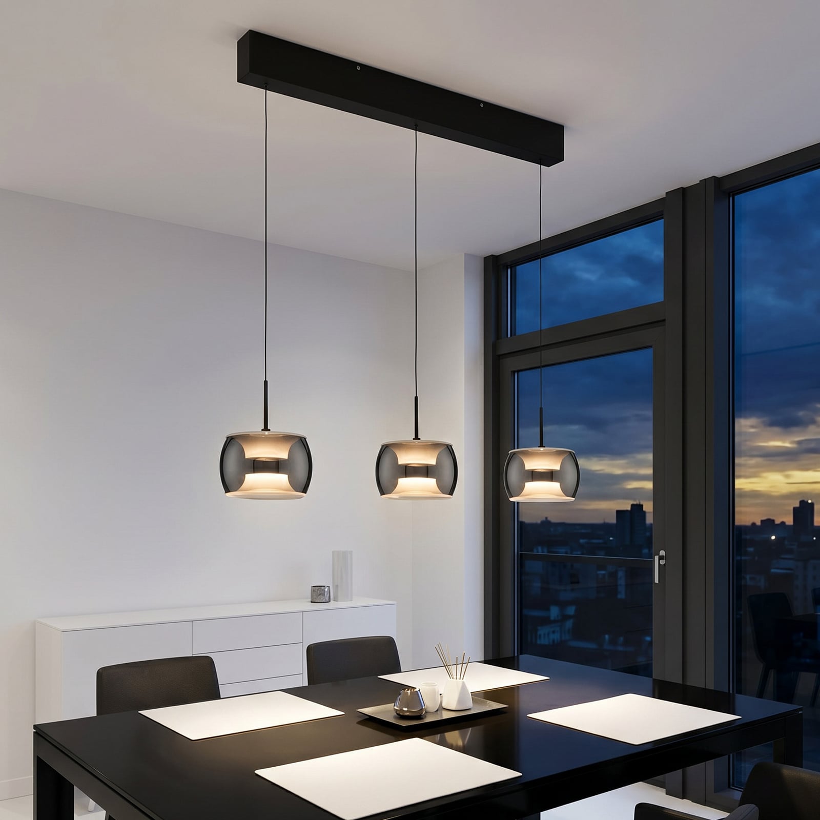 LED-Hängelampe Valen, sandgrau, Länge 80 cm, Metall, CCT 3fl LED-Hängelampe Valen, sandgrau, Länge 80 cm, Metall, CCT 3fl