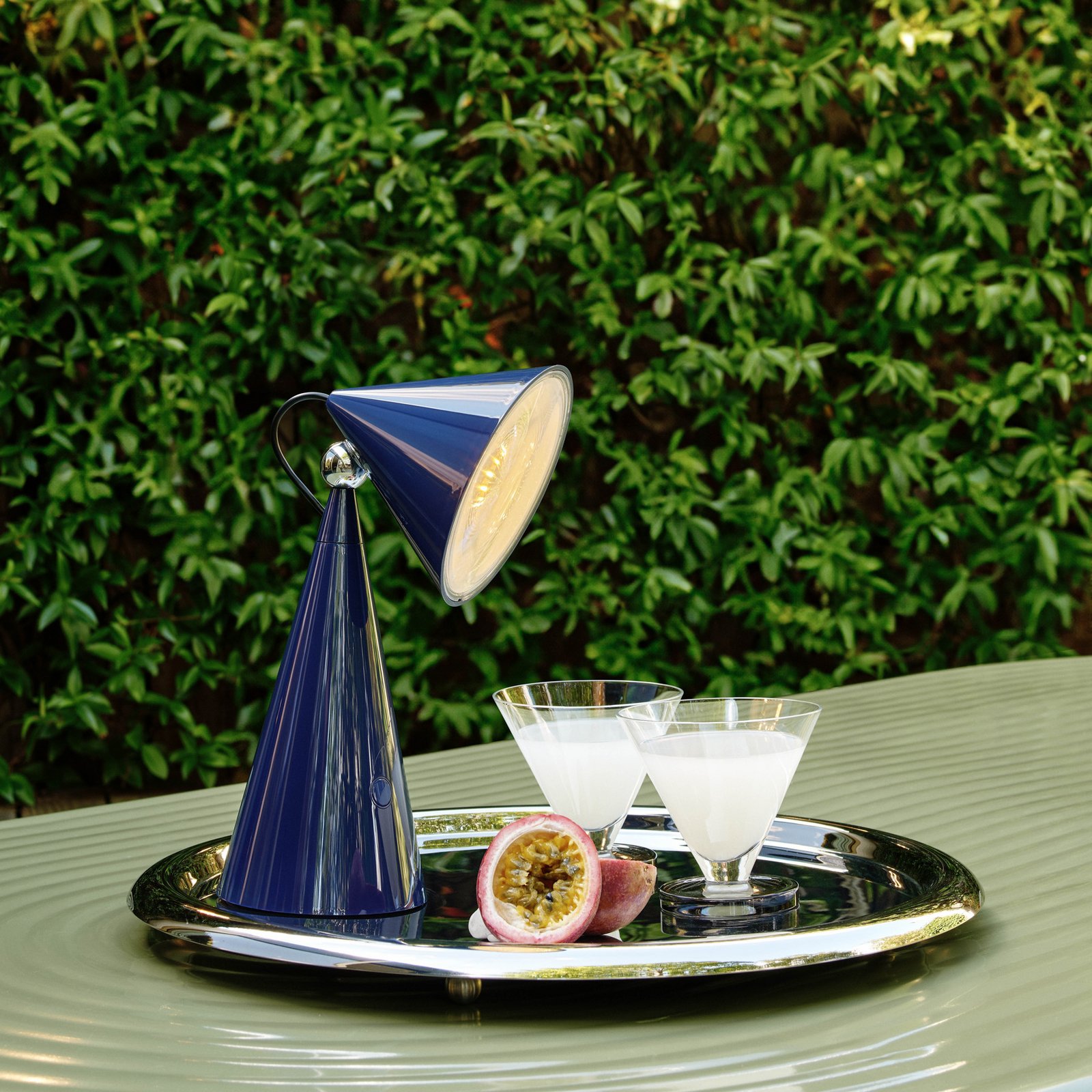 Pose Portable Tischleuchte Indigo - Tom Dixon