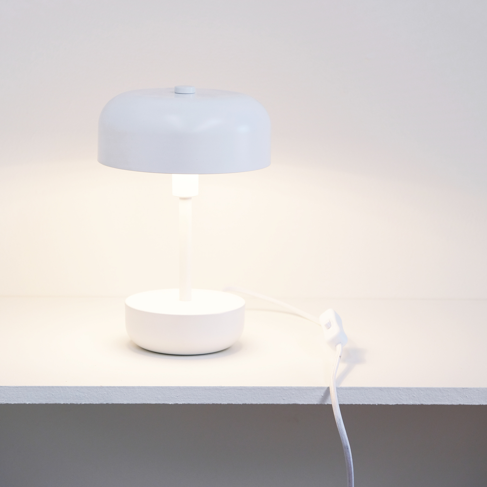 Dyberg Larsen Haipot asztali lámpa, IP20, fehér