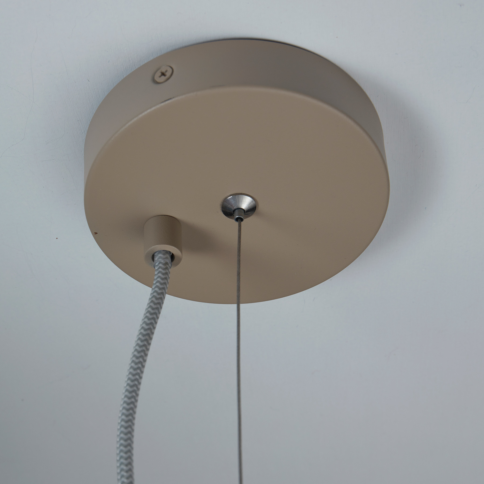 Si tratta della lampada a sospensione RoMi Sapporo, Ø 24 cm, 1 luce