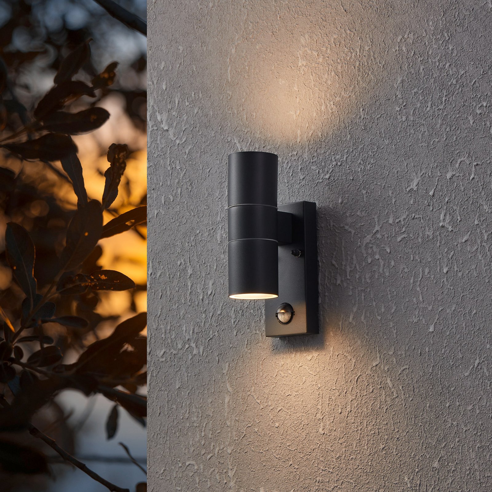 LED sienas lampa Riga 5 antracīta krāsā, 21 cm  metāla sensors, 2 spuldzes.