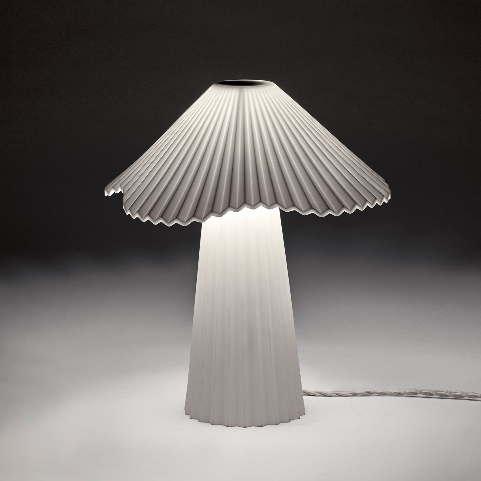S WHITE UALA bordlampe, porcelæn, højde 34 cm, E14 – Serax
