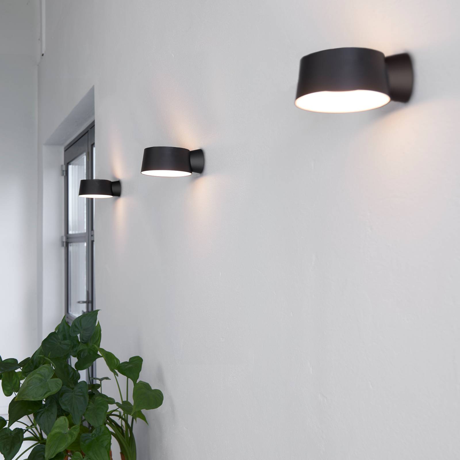 LOOM DESIGN kinkiet LED Cookie czarny aluminium Ø 15 cm