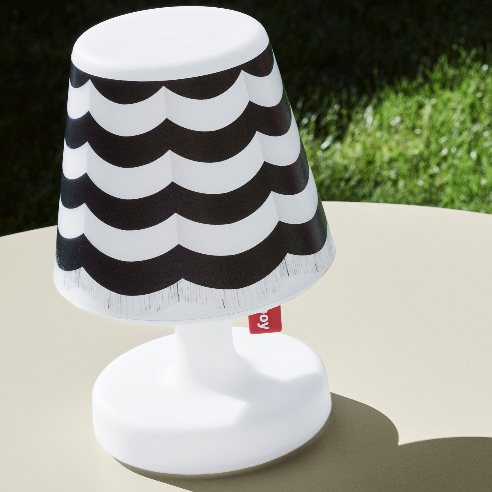 Fatboy Cooper Cappie Schirm, stripe curtain black