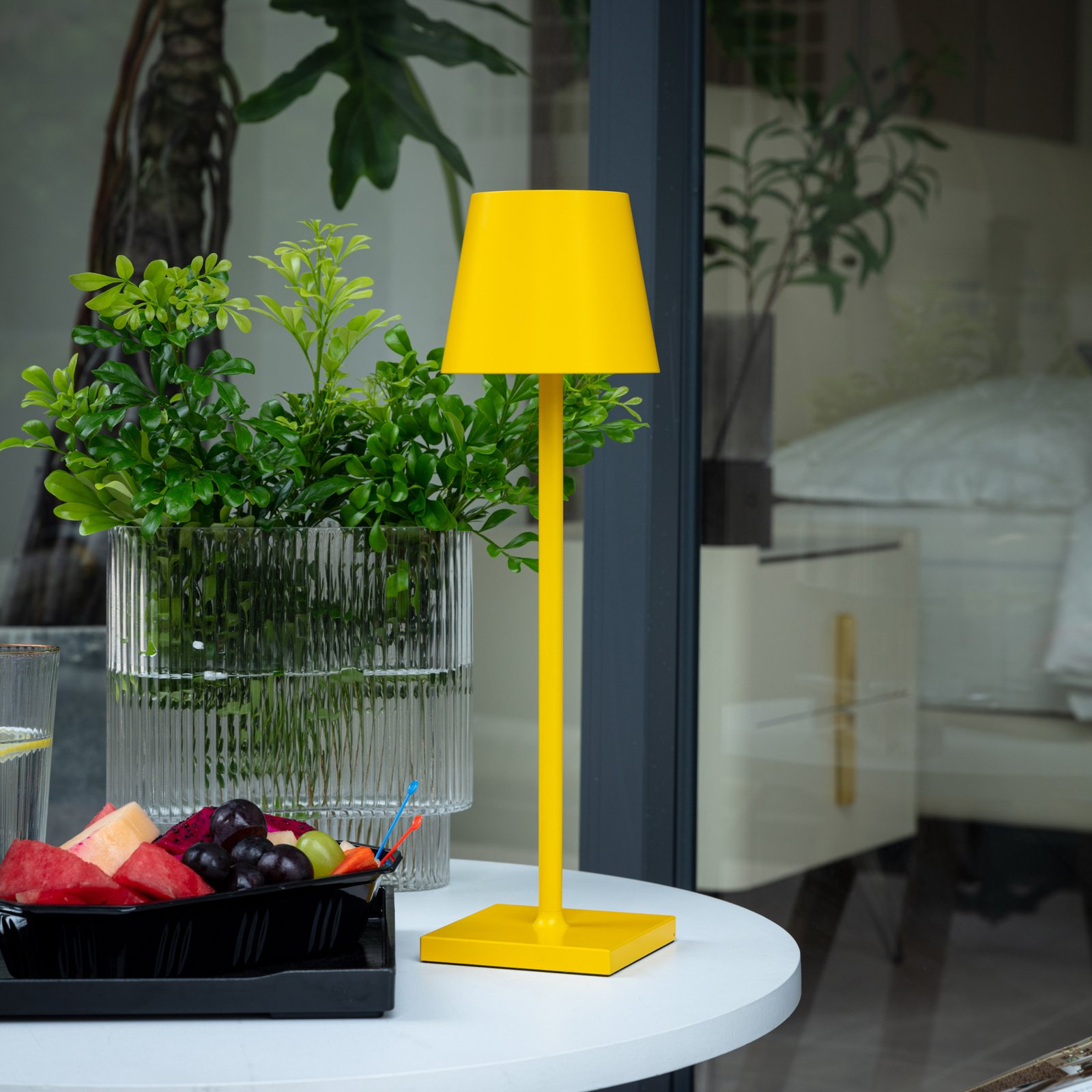Akumulatorowa lampa stołowa LED Lindby Janea, żółta Mimosa