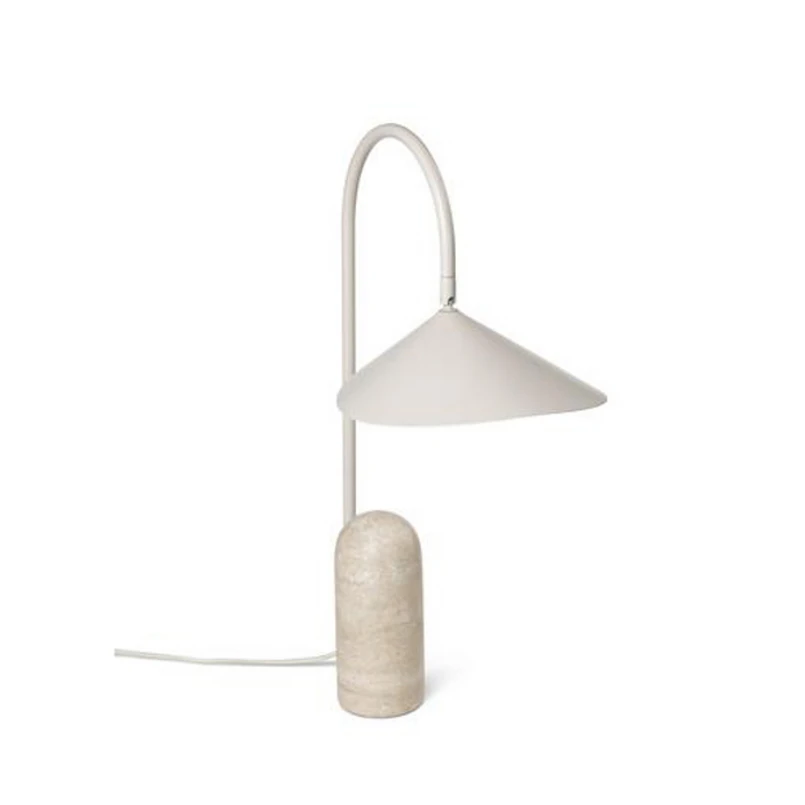 ferm LIVING – Arum Tischleuchte Cashmere