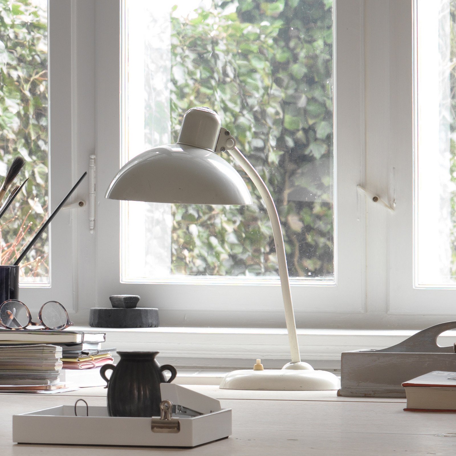 FRITZ HANSEN Kaiser Idell 6556-T lucios alb - Camera de zi / sufragerie - design - Metal