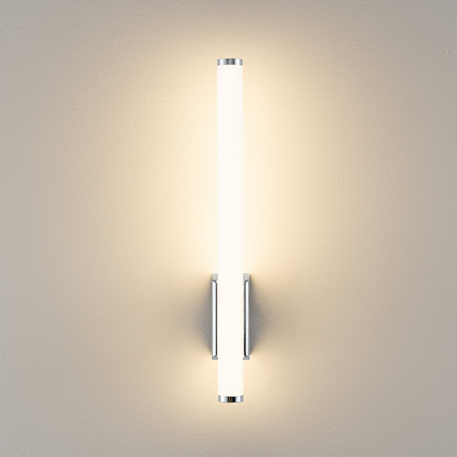 Kinkiet LED VINA UP S, chromowany, wysokość 40 cm, IP44 CCT Kinkiet LED VINA UP S, chromowany, wysokość 40 cm, IP44 CCT