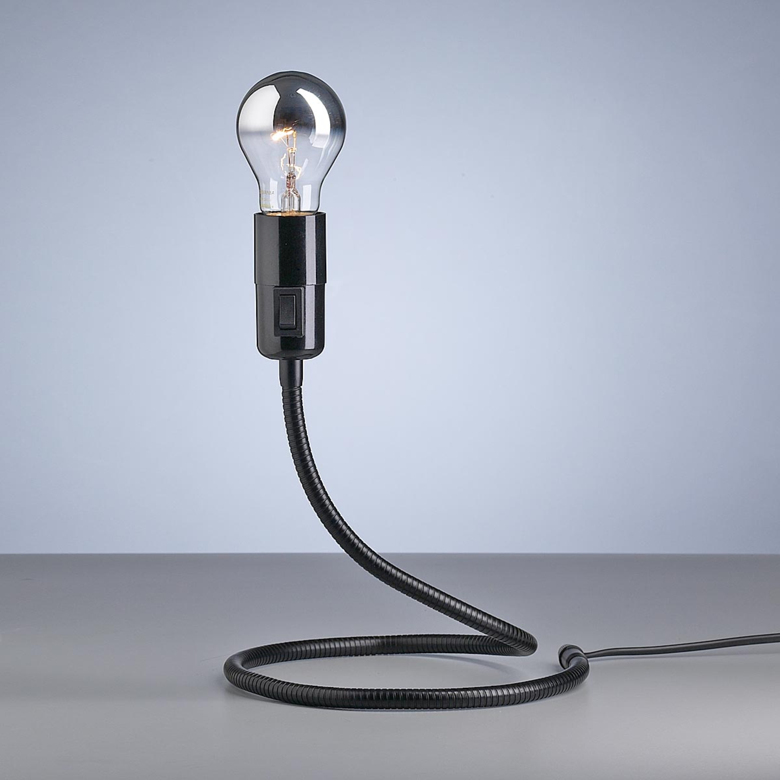 TECNOLUMEN Lightworm Tischleuchte von W. Schnepel