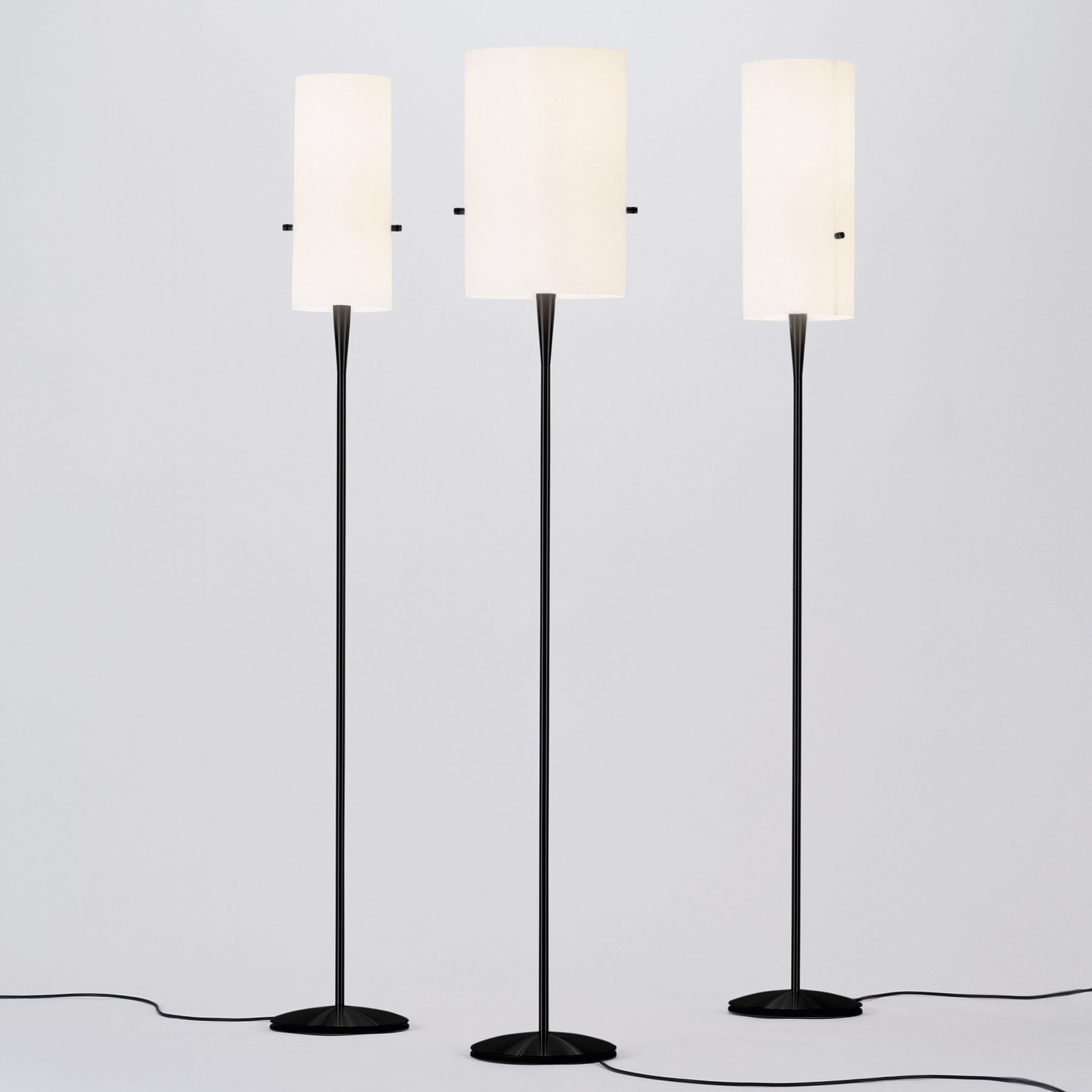 serien.lighting Club S/M/L LED-Stehleuchte