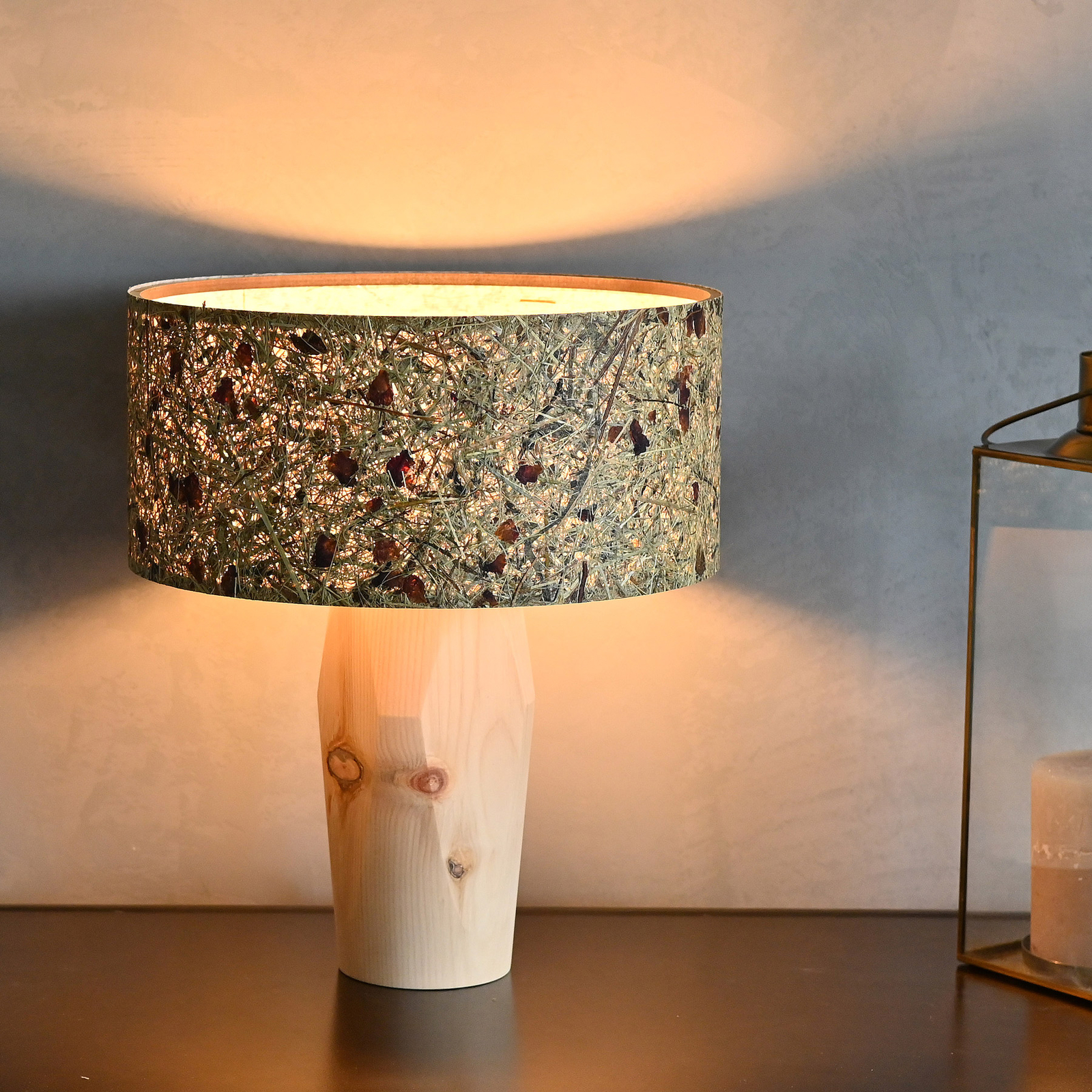 LeuchtNatur Pura LED table lamp pine/roses