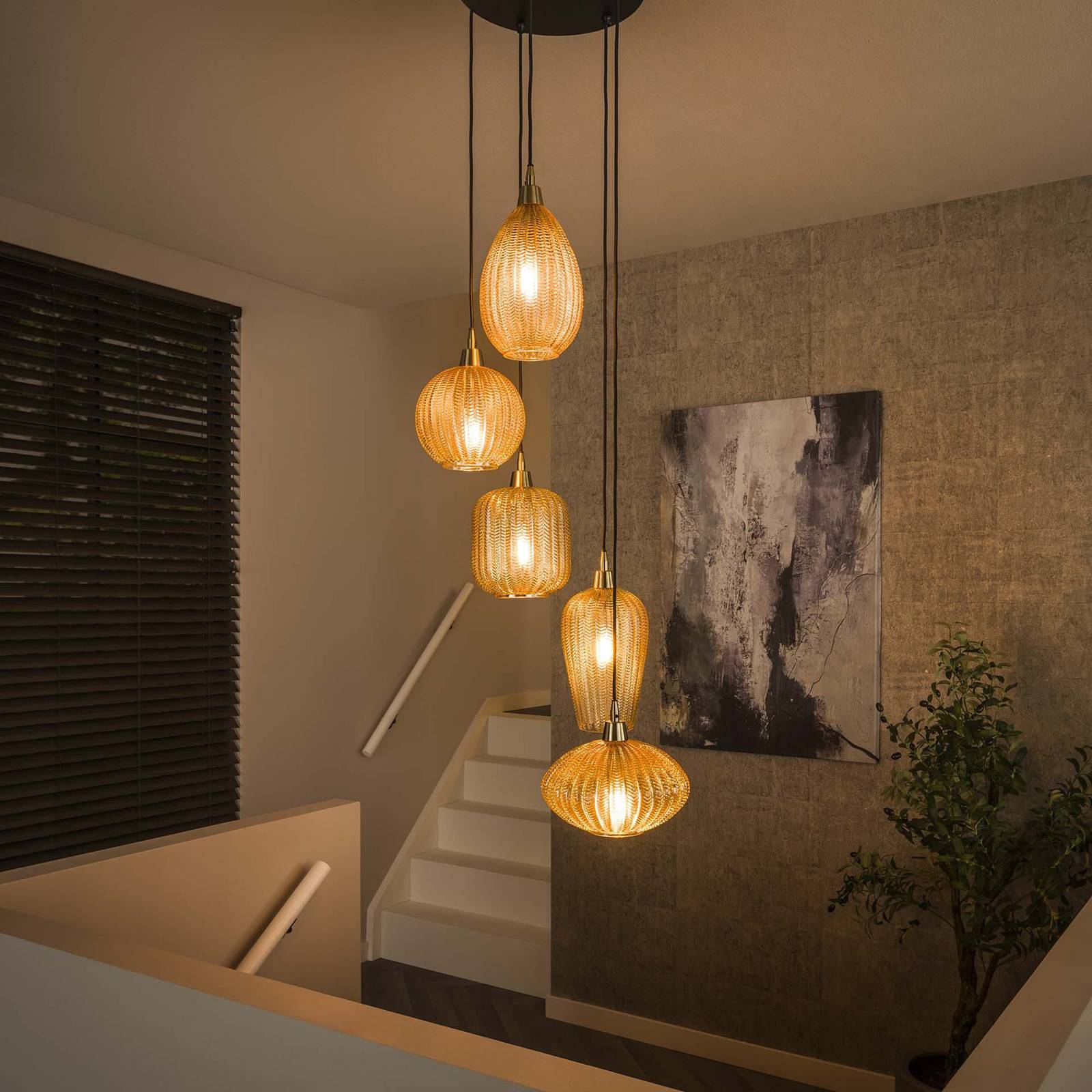 Lampa wisząca V-Shape, bursztyn, Ø 40 cm, szkło, 5-punktowa