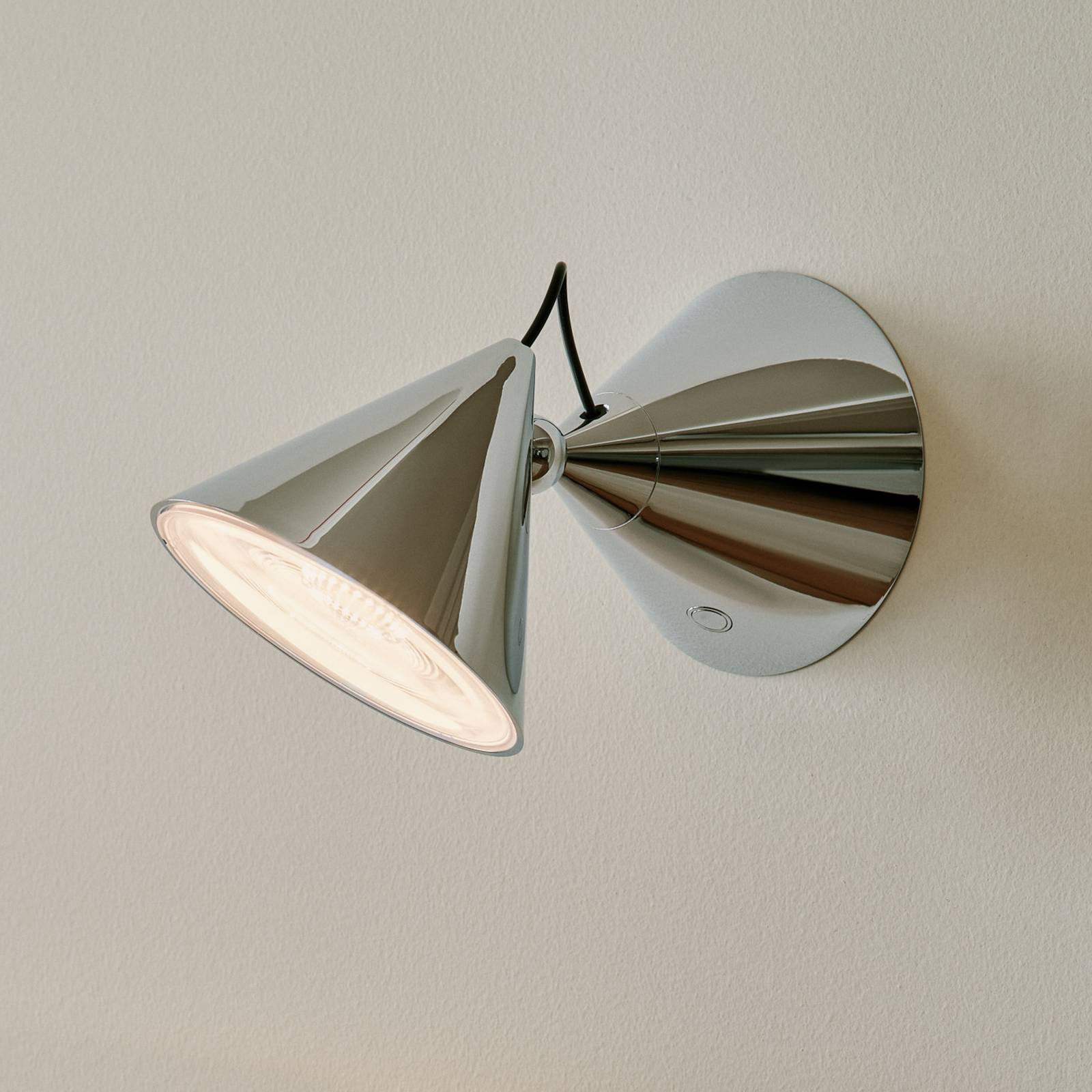 Levně Tom Dixon Tom Dixon LED nástěnné světlo Pose, stříbrné, 21 cm, plast