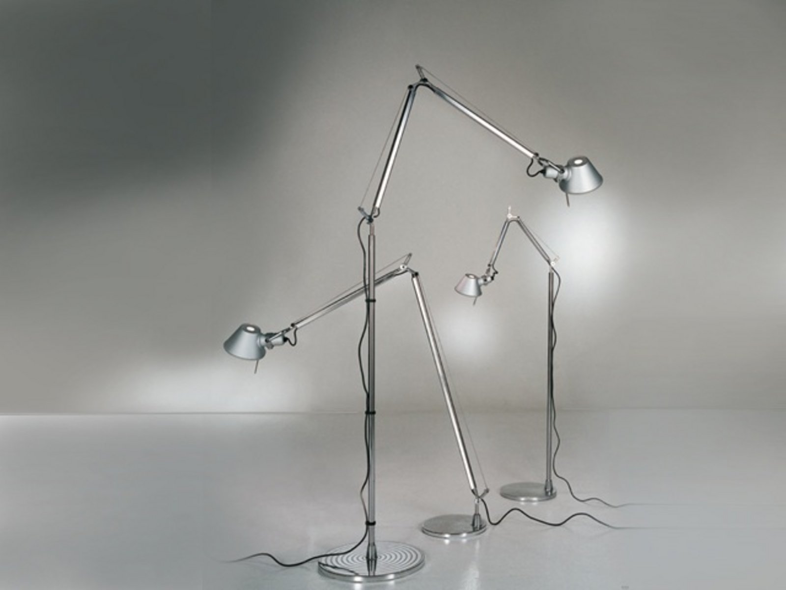 Tolomeo Reading Lámpara de Pie Negro con Aluminio Pie - Artemide