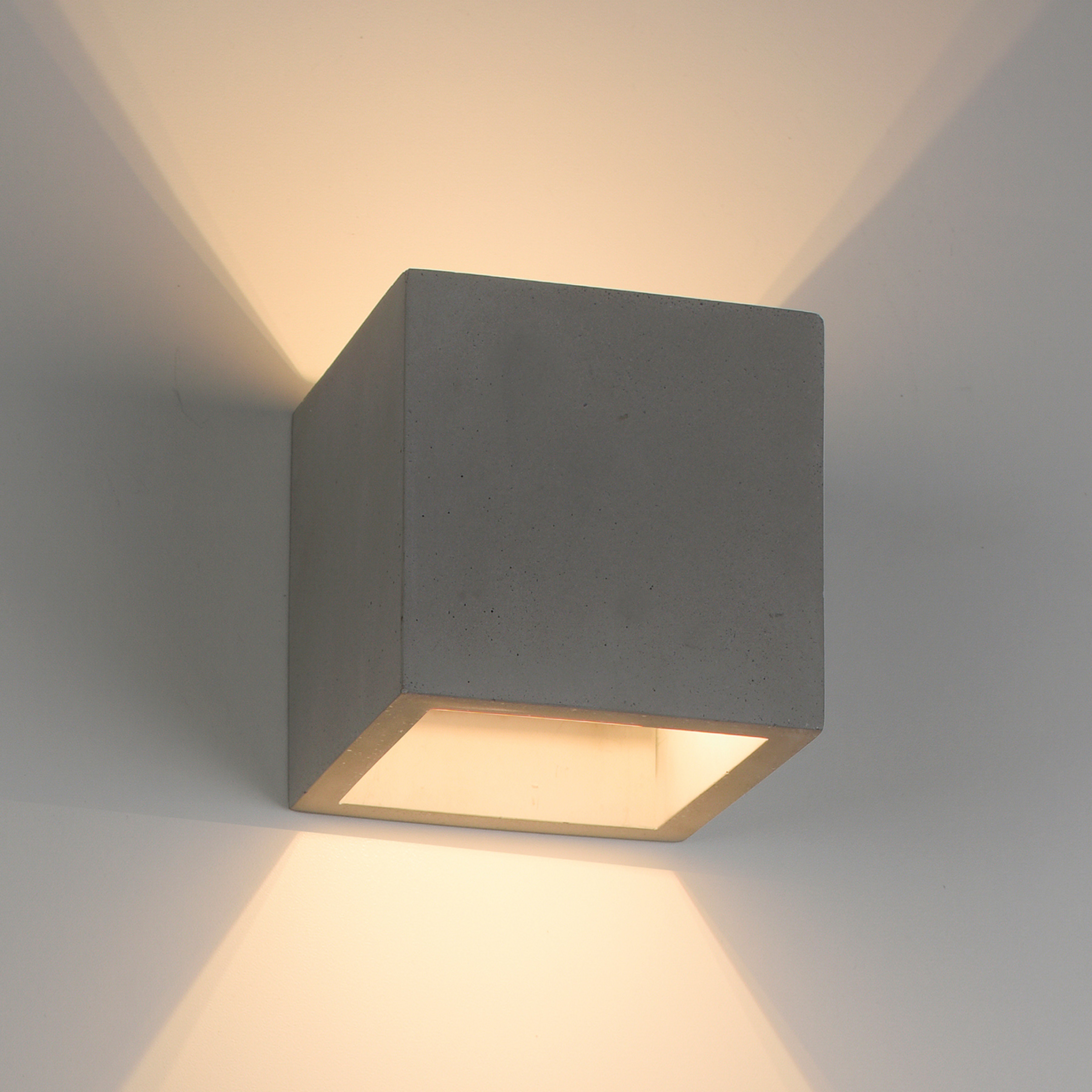 Paul Neuhaus Wandlampe Eton, Beton, 12 cm x 12 cm, up/down