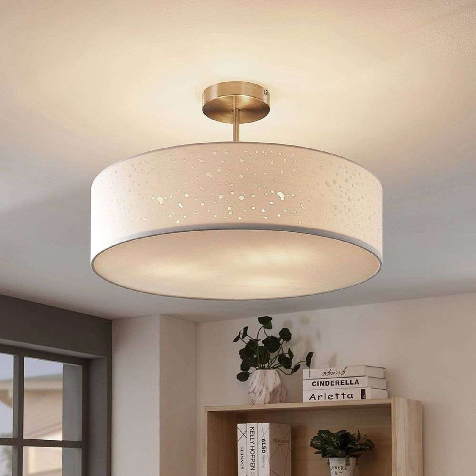 Umma Ceiling Lamp H30 White/Satin Nickel - Lindby