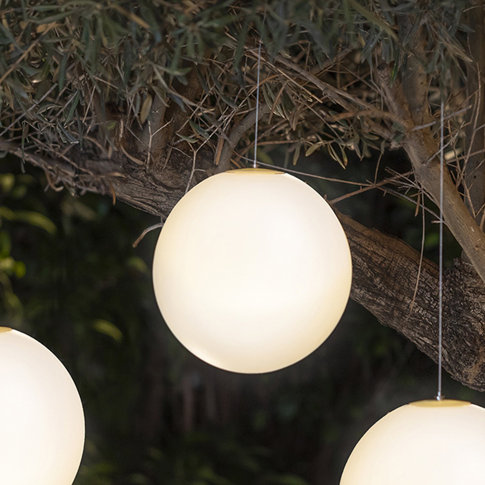 Newgarden Pianeta utendørs LED-hengelampe, Ø 45 cm