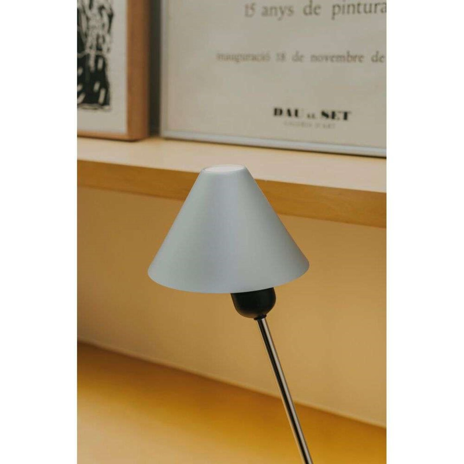 Gira Stolna lampa Aluminij/Natural - Santa &amp; Cole