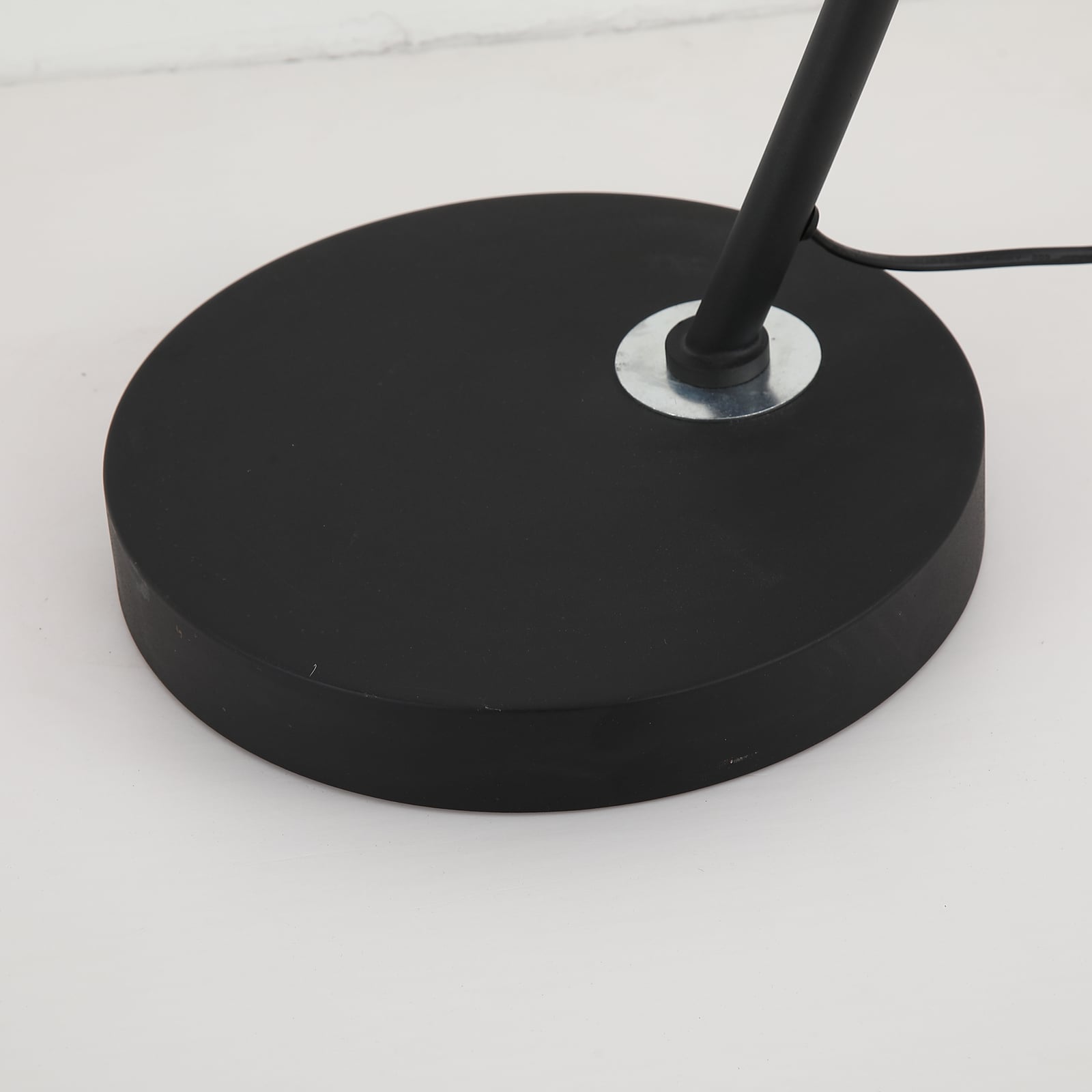 Radiant álló világítás, fekete-fehér, magasság 156 cm, fém/szövet