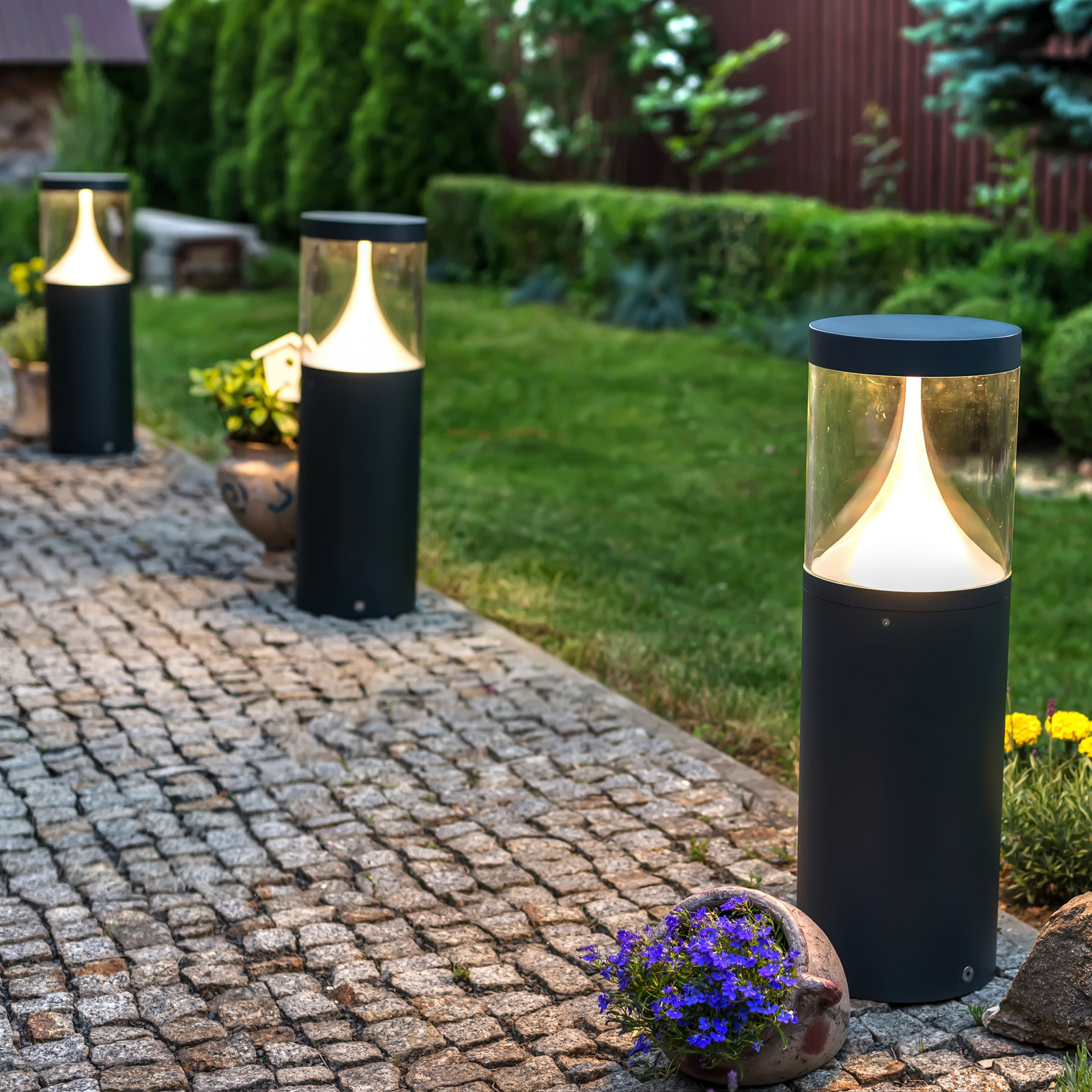 Lampă LED stâlpișor Egersund, 63 cm, grafit, cu ancoră de fixare în pământ - Lampă LED stâlpișor Egersund, 63 cm, grafit, cu ancoră de fixare în pământ -