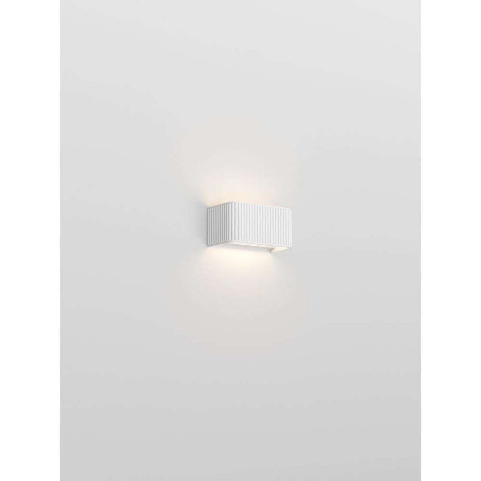 Dresscode W1 v&auml;gglampa, 3000K, dimbar, vit, 9 cm Rotaliana - Vardagsrum - Aluminium