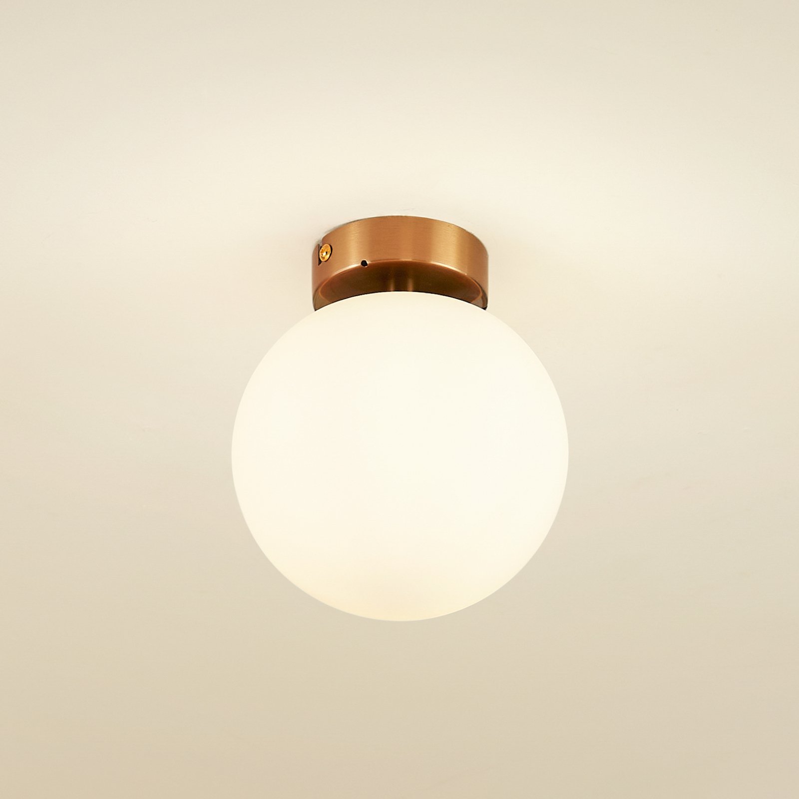 Lucande Bidolo ceiling lamp, brass-coloured, glass, 15 cm, IP44