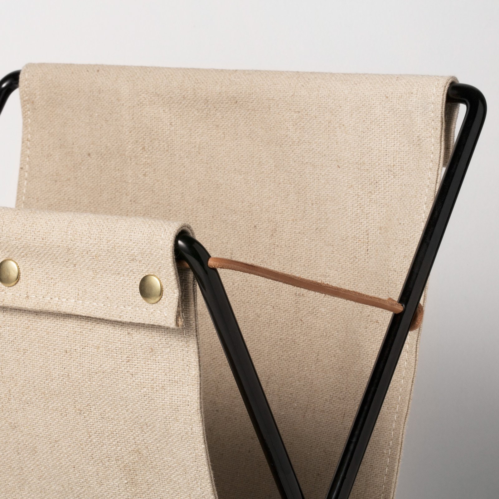 Herman Magazine Stand Black - Ferm Living