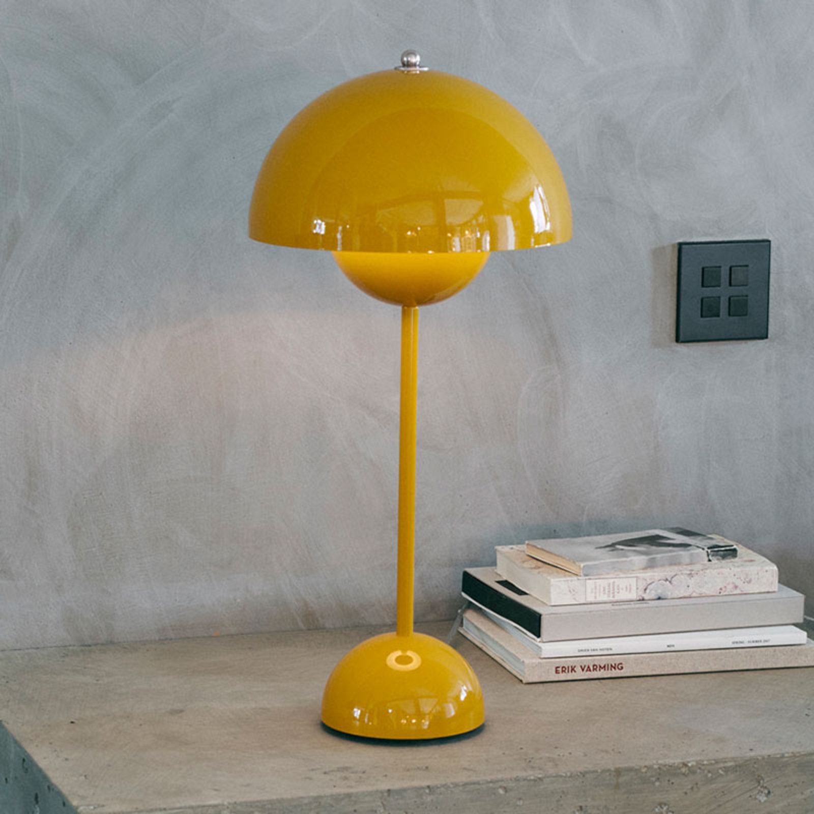 &Tradition Flowerpot VP3 lampa stołowa, musztardowy żółty