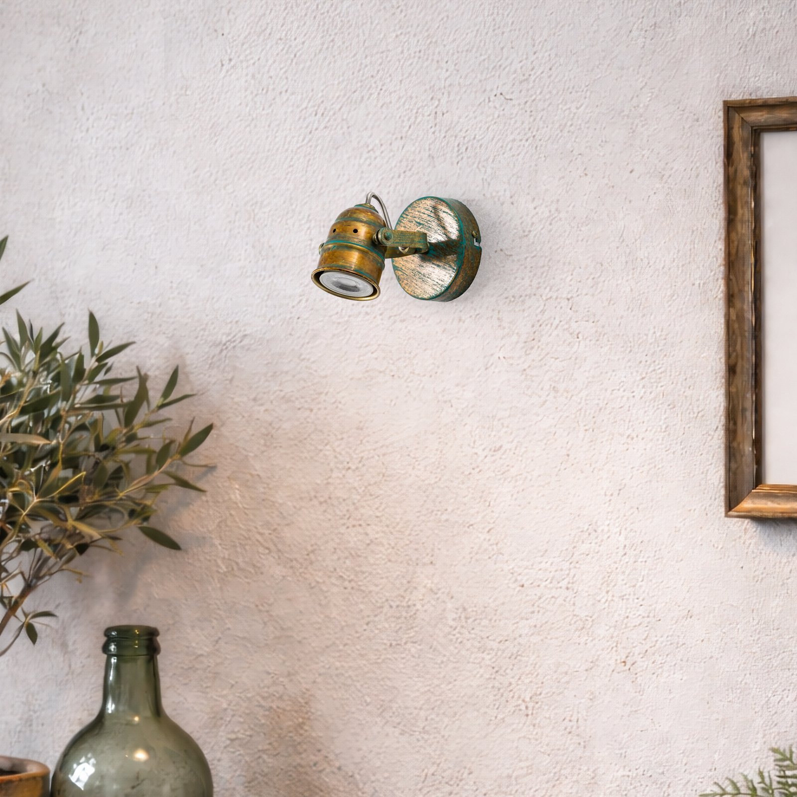 Lindby wall spotlight Leonor, green, metal, 1-bulb, 9.5 cm