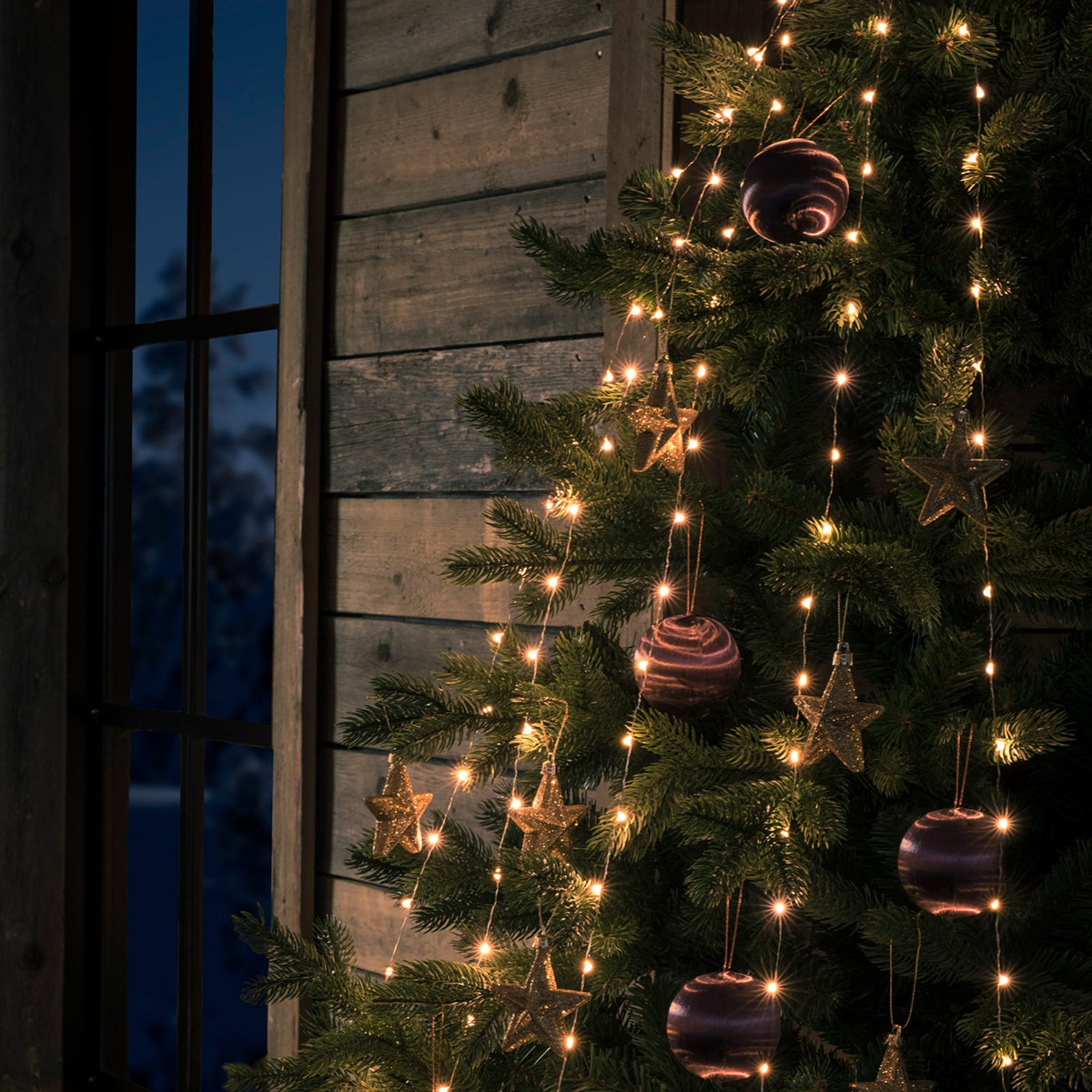 App-styrd LED-julgransslinga inomhus 240 lysdioder