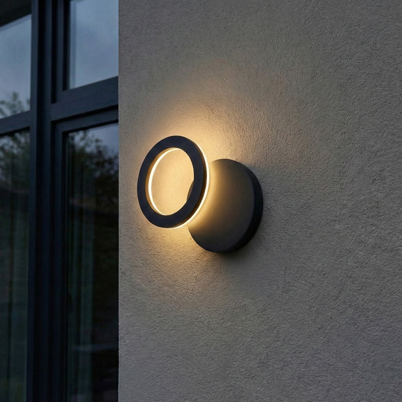 Ilveo LED-ulkoseinävalaisin, IP54, musta, liikkuva - Lindby Ilveo LED-ulkoseinävalaisin, IP54, musta, liikkuva - Lindby