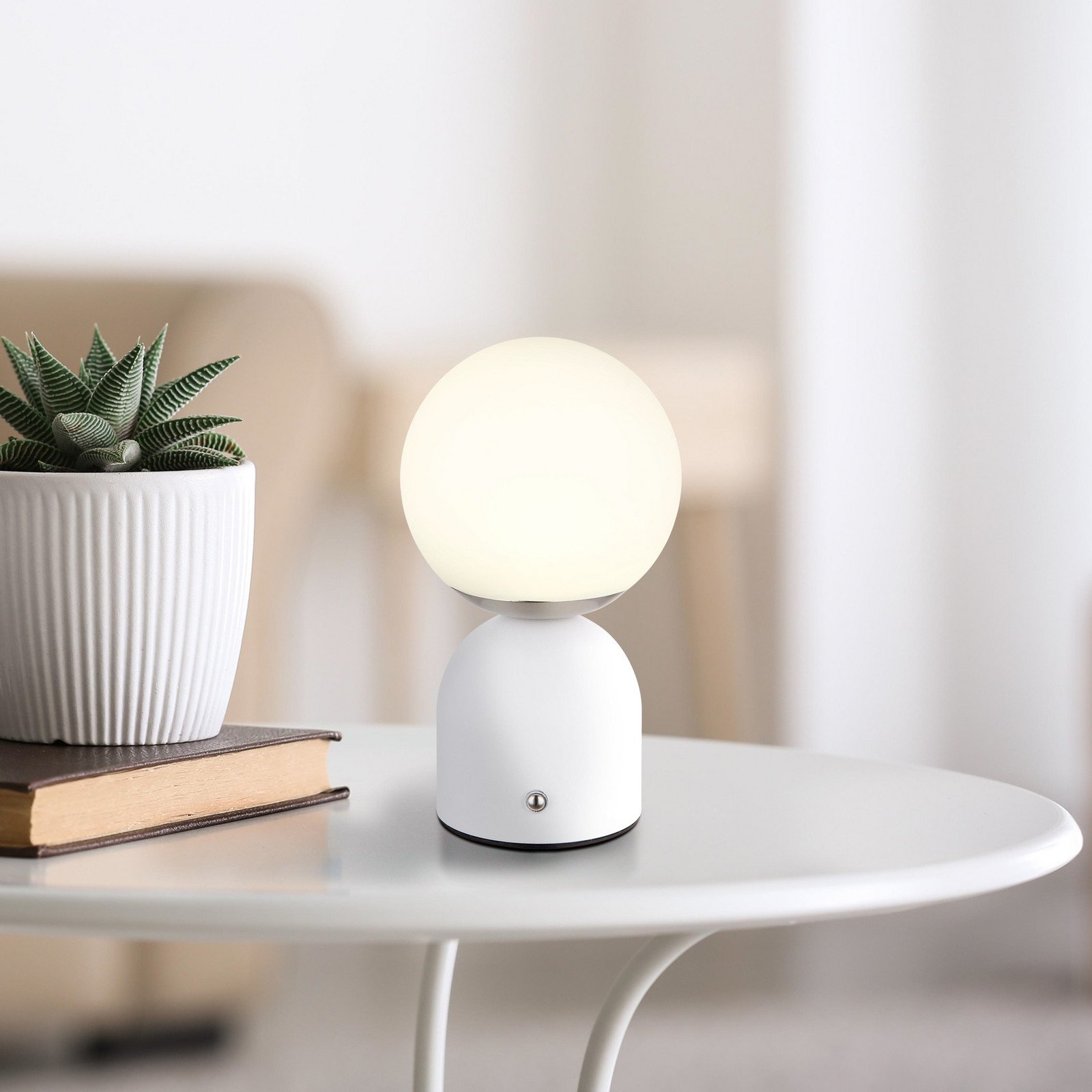Globo Julsy Lampă de masă reîncărcabilă cu LED albă înălțime 21 cm metal CCT - Camera de zi / sufragerie - modern - alb mat mat de culoare nichel opal opal