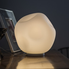 Lampa stołowa Foscarini Hoba Midi, Ø 19 cm, ściemniana, szkło