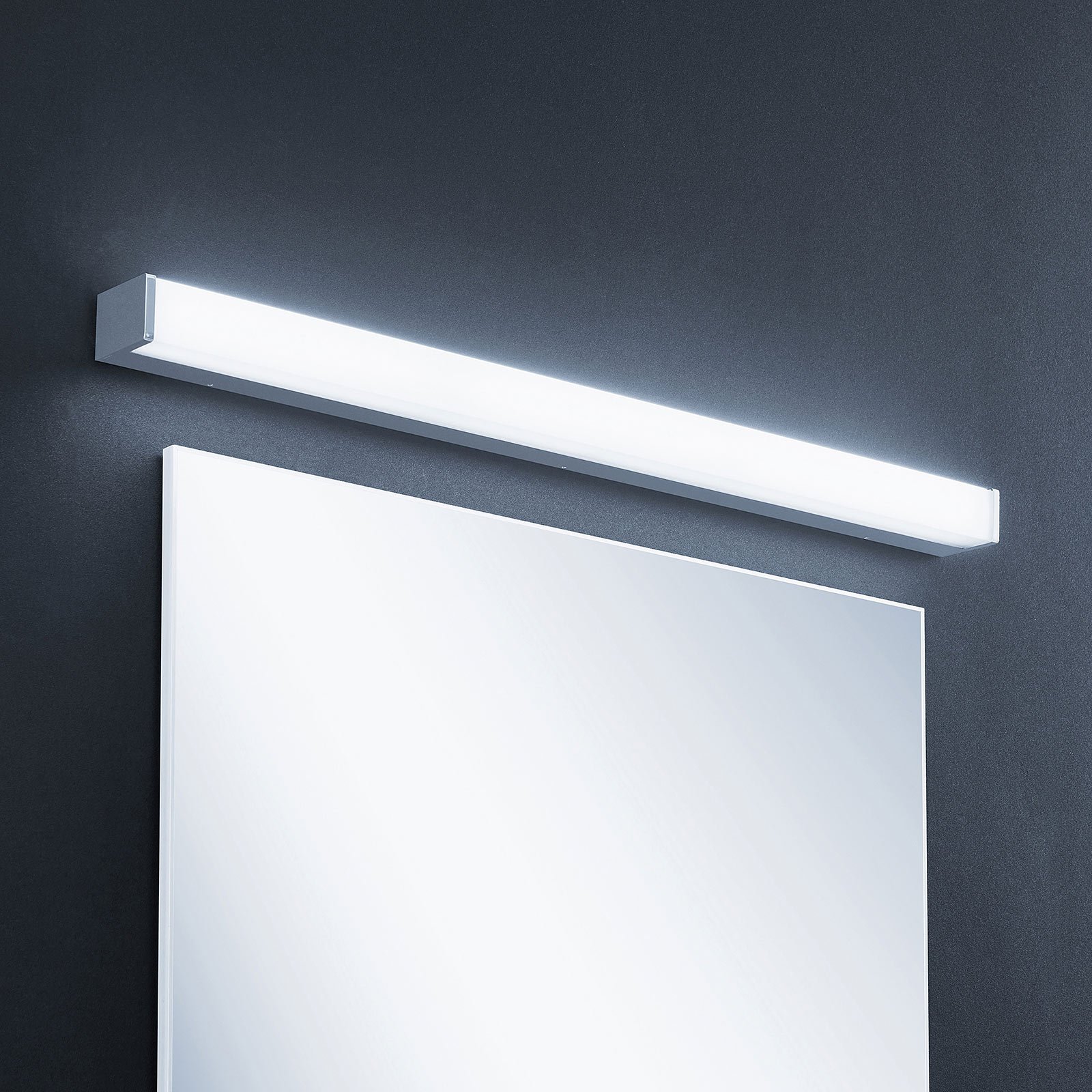 Lindby Klea lámpara LED para cuarto de baño, 90 cm