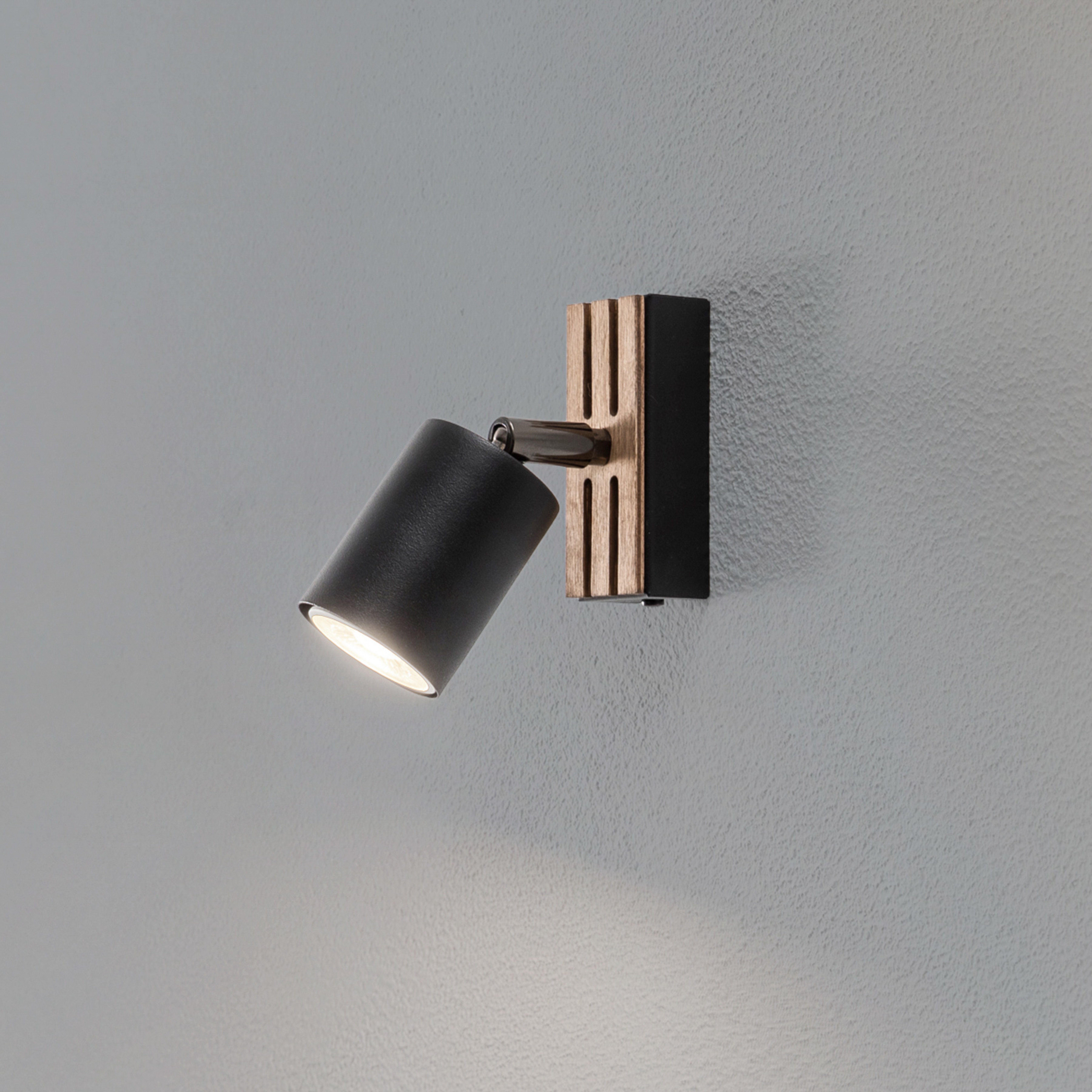 Envostar Tino stenski radiator 1-fl. črn/les