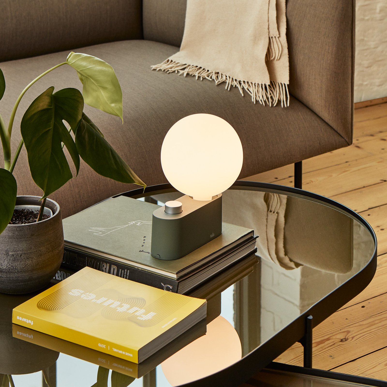 Alumina Lampadaire Sage w/Sphere IV - Tala