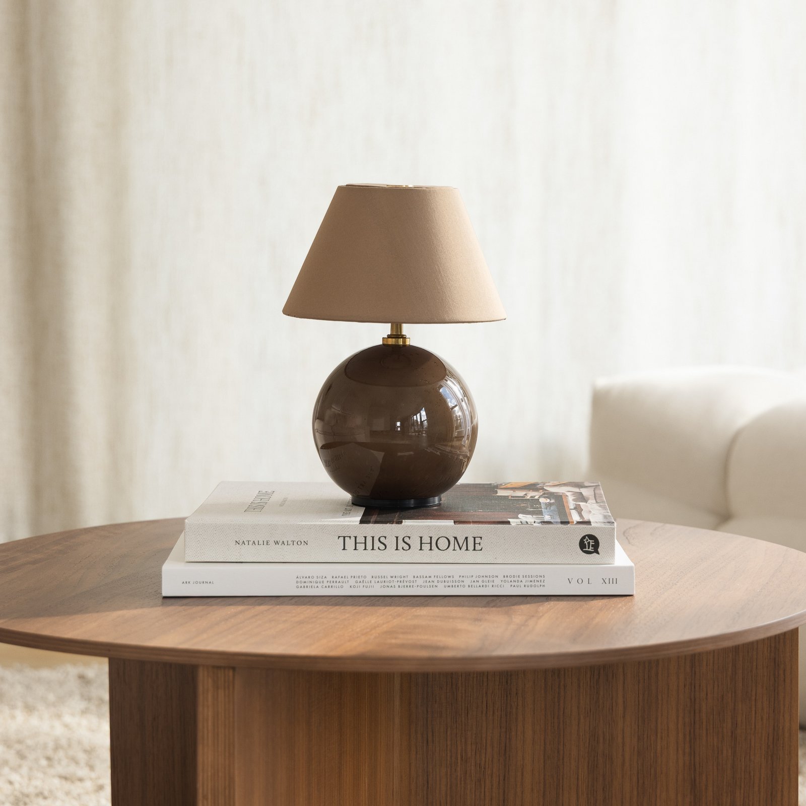 Iris 16 LED-Akku-Tischleuchte braun Textil - Globen Lighting Iris 16 LED-Akku-Tischleuchte braun Textil - Globen Lighting