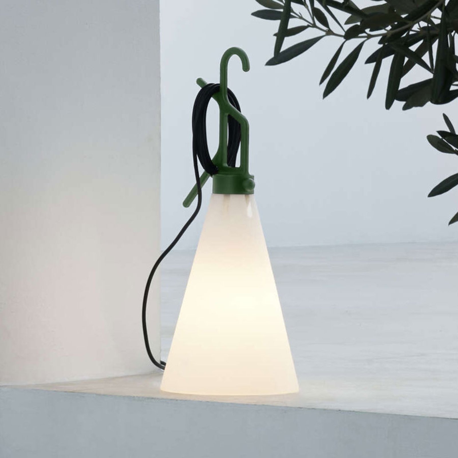 FLOS Mayday Outdoor all-purpose light, leaf green