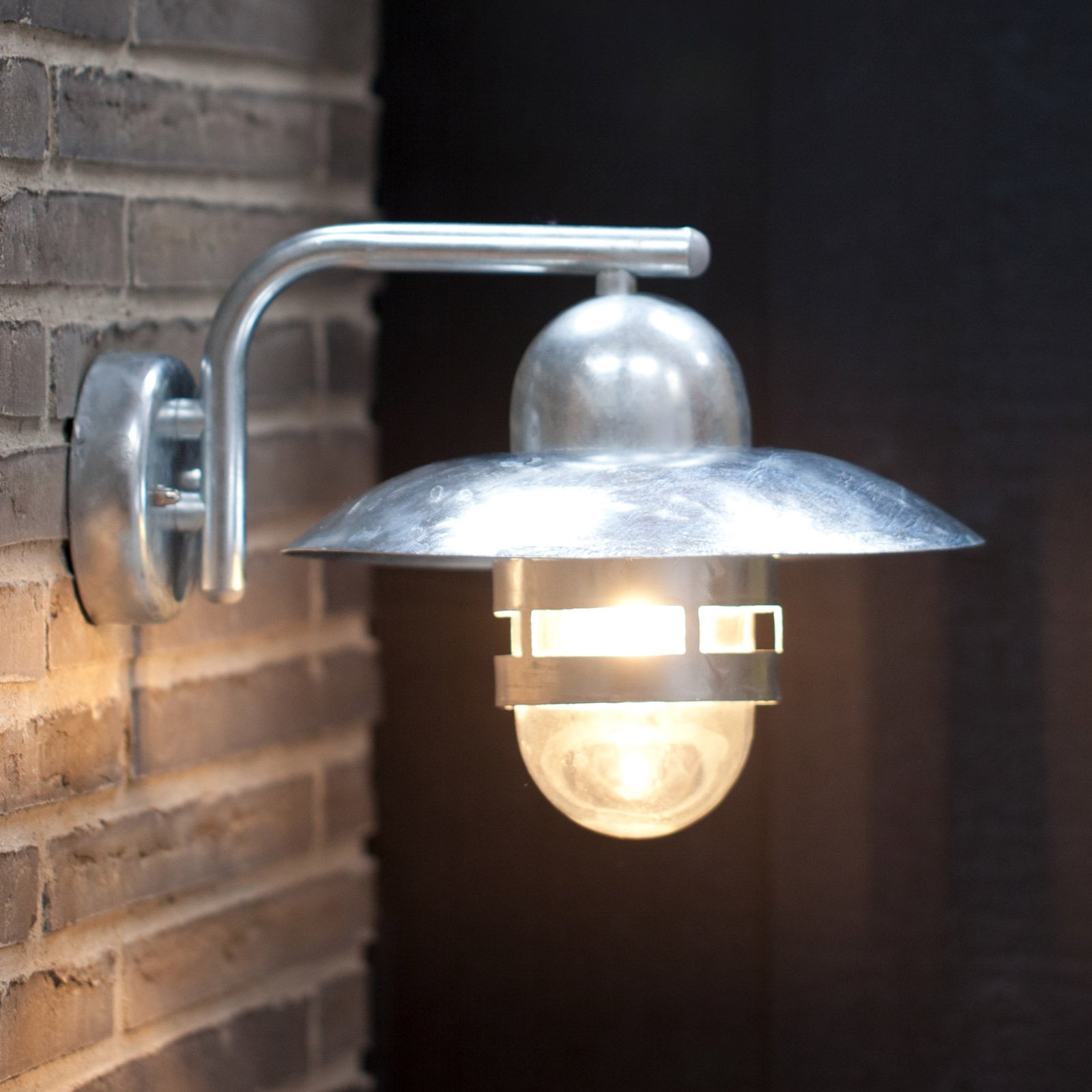 Efficient outdoor wall lamp Nibe zinc-plated