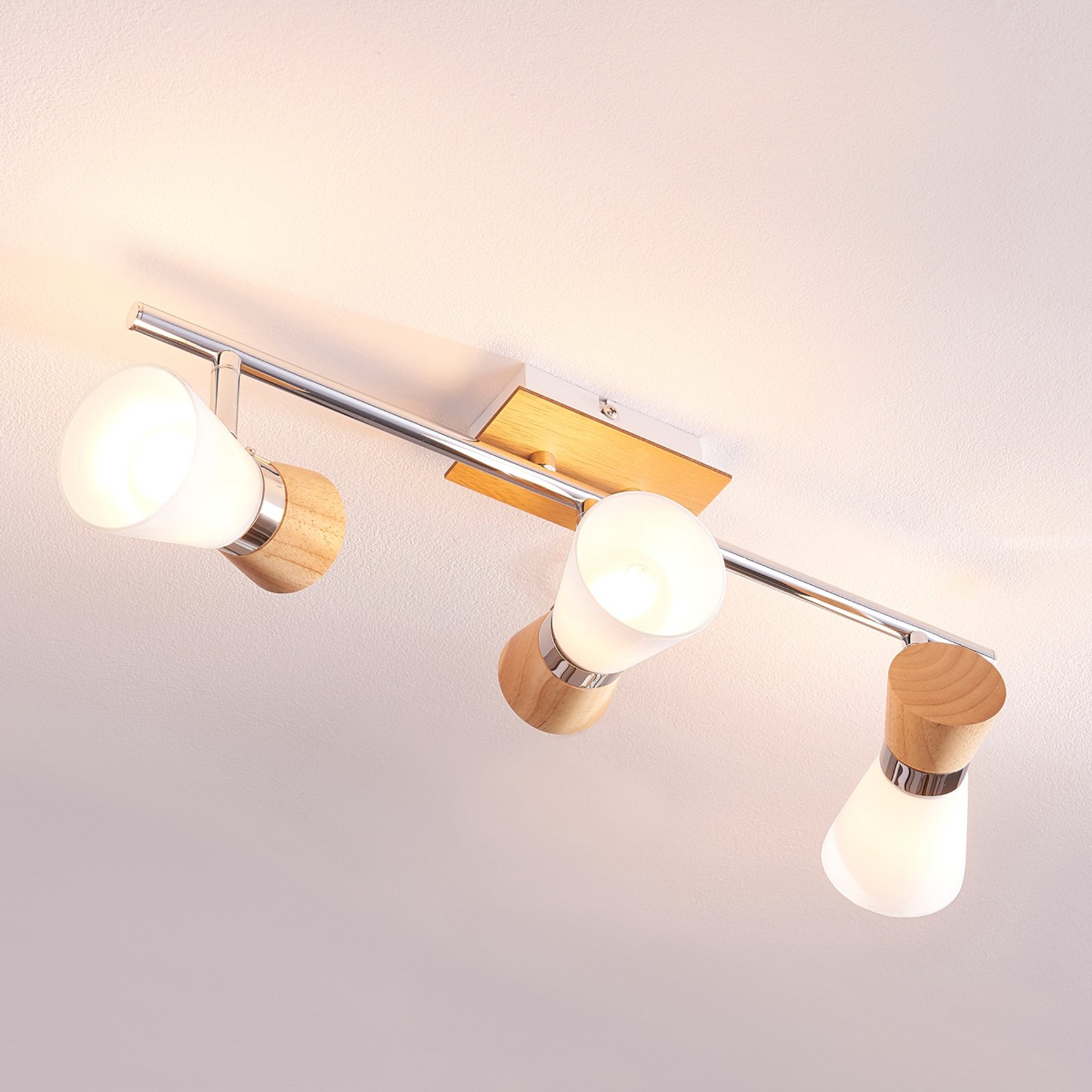 Vivica 3 Plafondlamp White/Light Wood/Chrome - Lindby