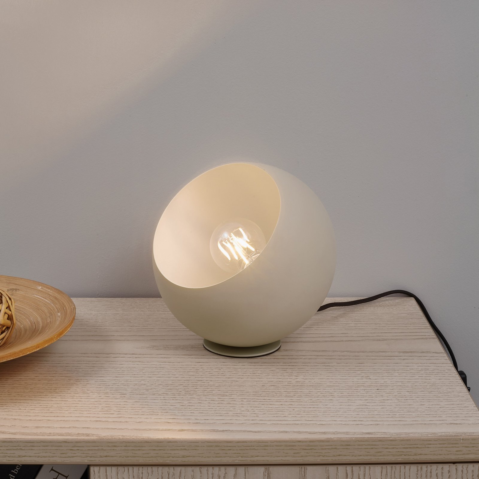 Lindby Solomia bordlampe, beige, jern, Ø 20 cm