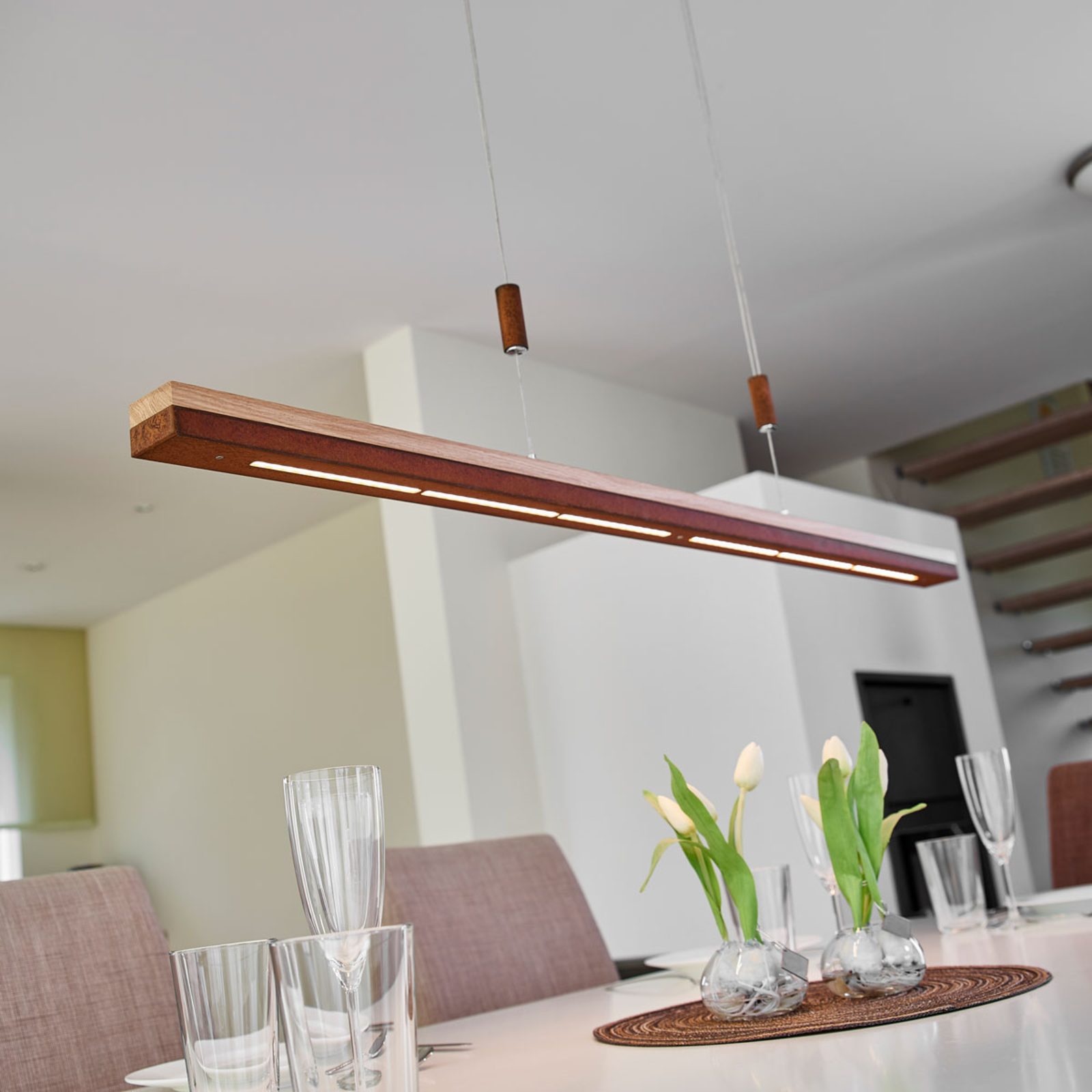 Lucande Height-adjustable Elna hanging lamp, for Living / Dining Room, oak, aluminium, steel, brass, 22 W, energy efficiency: A+, L: 118 cm, W: 5 cm, H: 3.7 cm