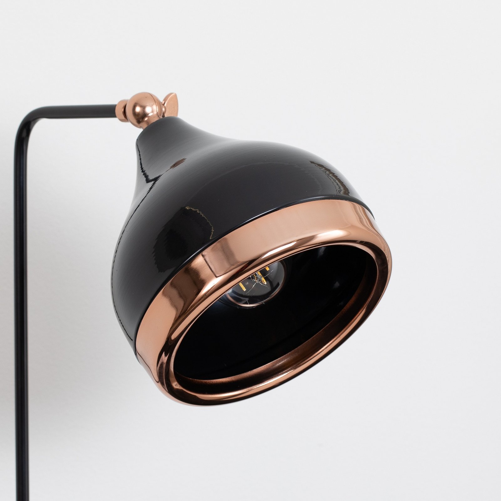 Bordlampe Yildo, sort/kobber, metal, højde 52 cm