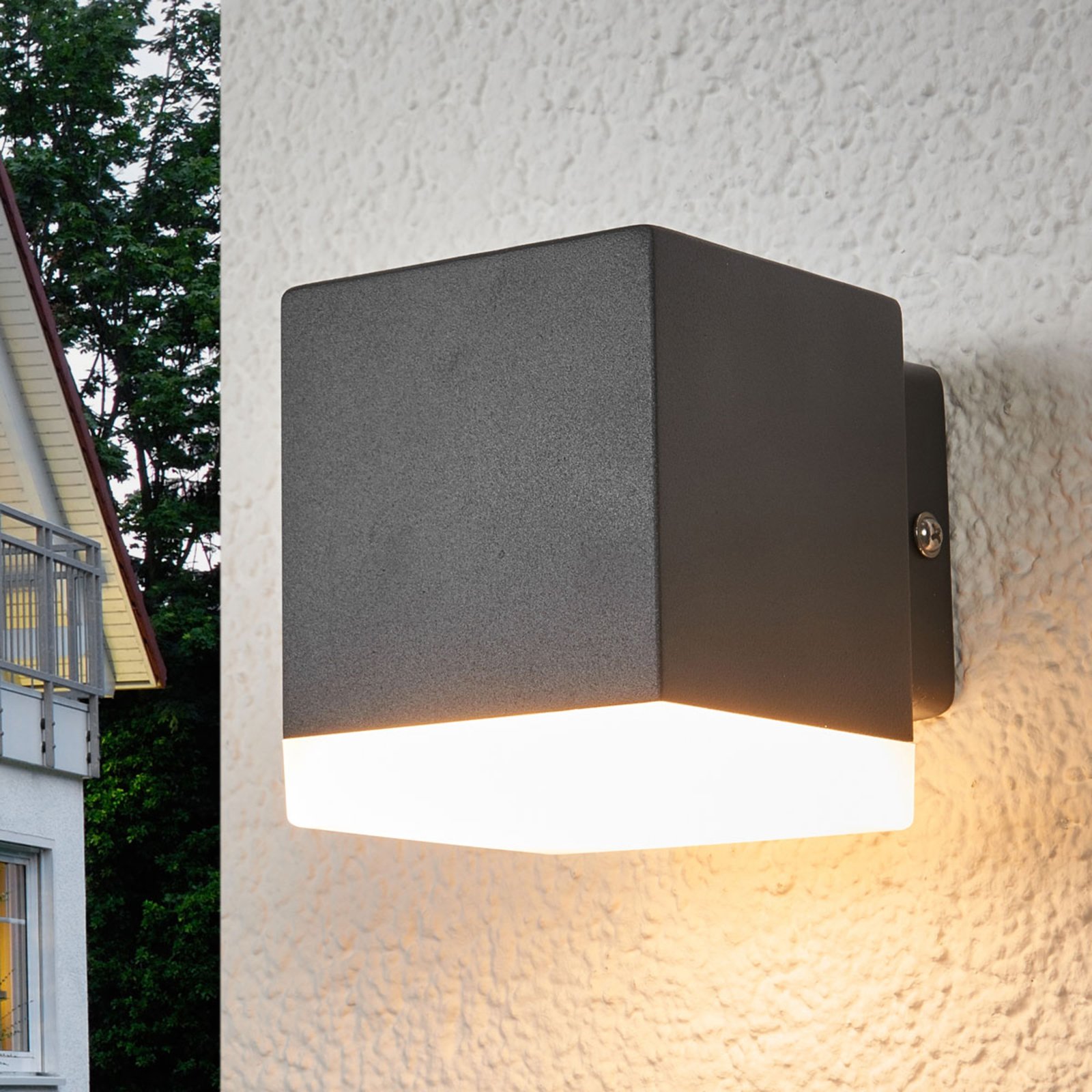Lindby Outdoor wall lamp Hedda in grey, with LEDs, stainless steel, plastic, 5.5 W, energy efficiency: A+, W: 8 cm, H: 9.5 cm